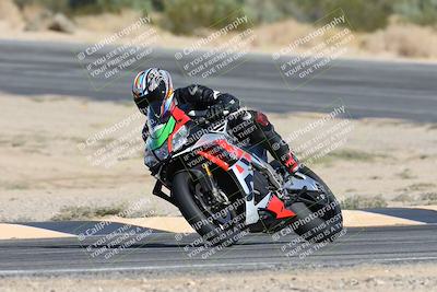 media/Nov-16-2025-Race Pace (Sun) [[8c5fa54630]]/Non Verified Riders (1st 20 Minutes)/2-Turn 10 (1010am)/